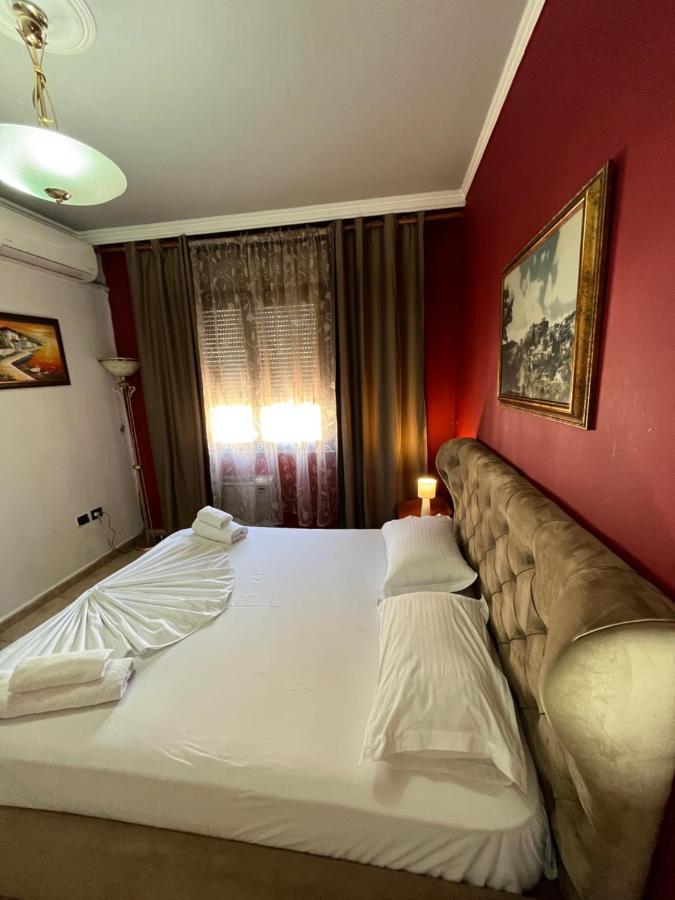 טיראנה Skanderbeg Square Explorer Apartments מראה חיצוני תמונה