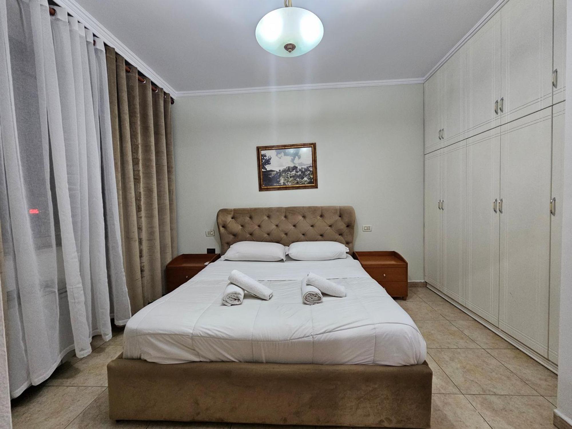 טיראנה Skanderbeg Square Explorer Apartments מראה חיצוני תמונה
